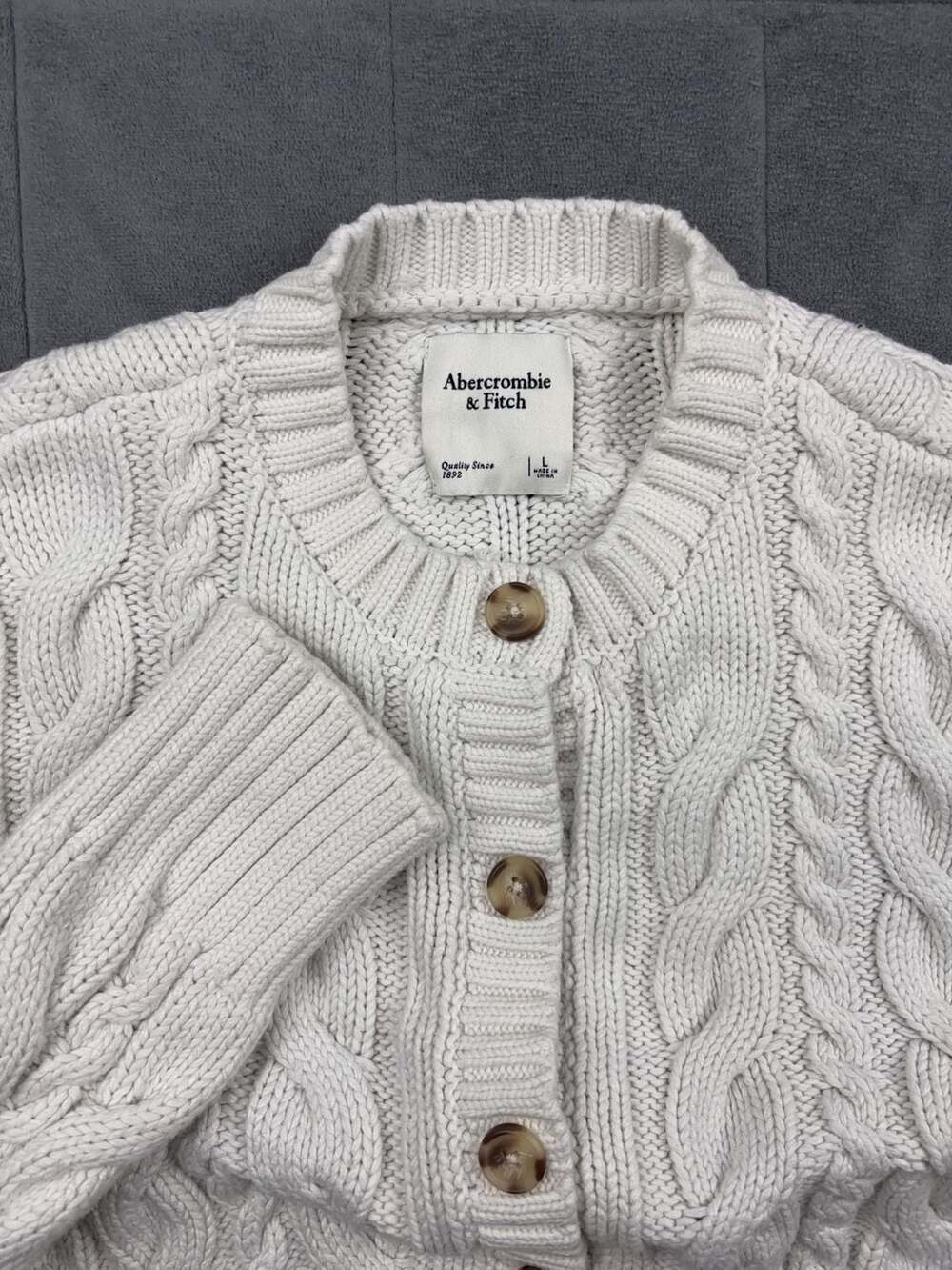 Abercrombie & Fitch Cable Knit Button-Front Cardigan Sweater Size L